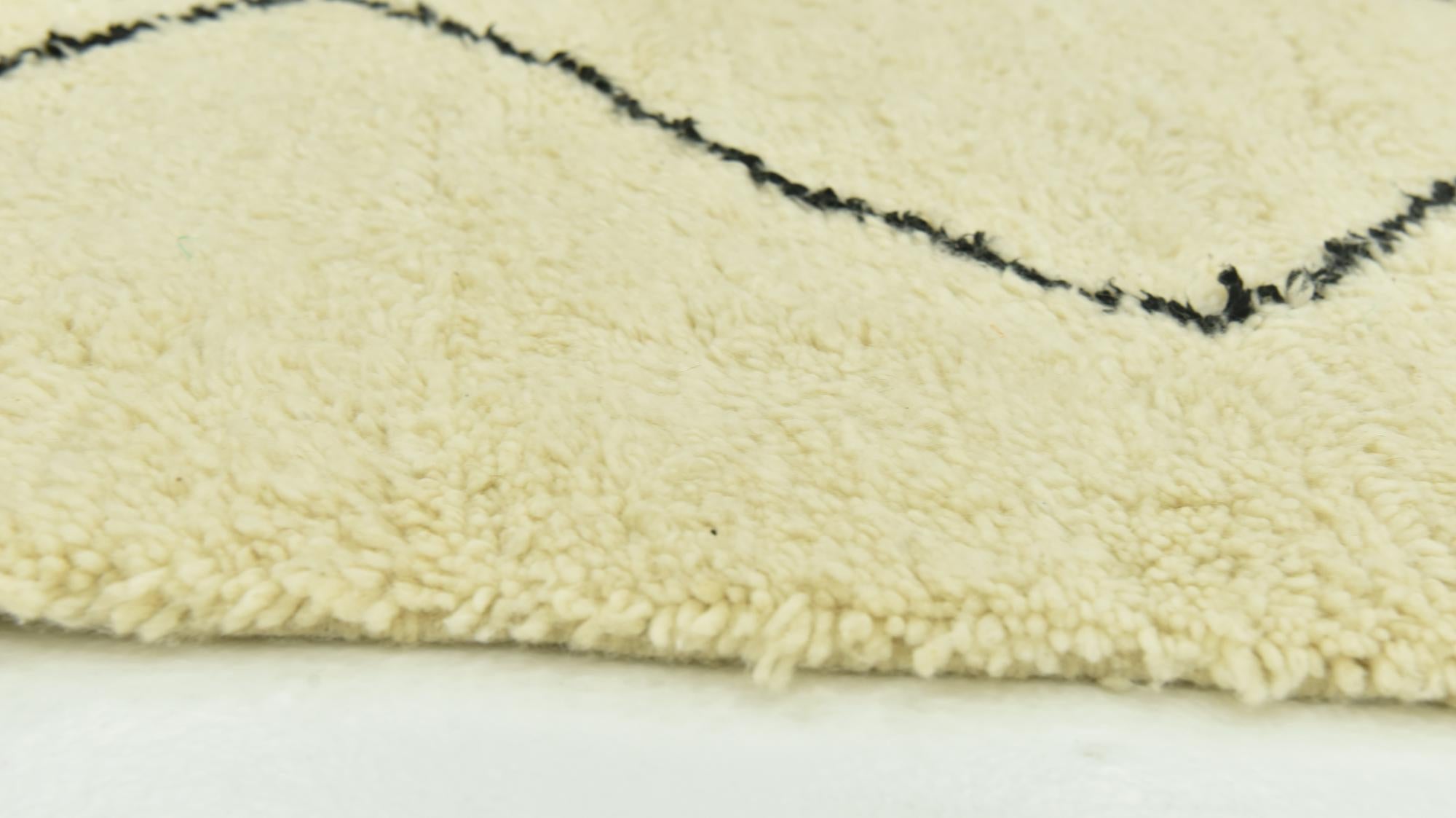 7' x 9' 5 Hand Knotted Moroccan Wool Rug