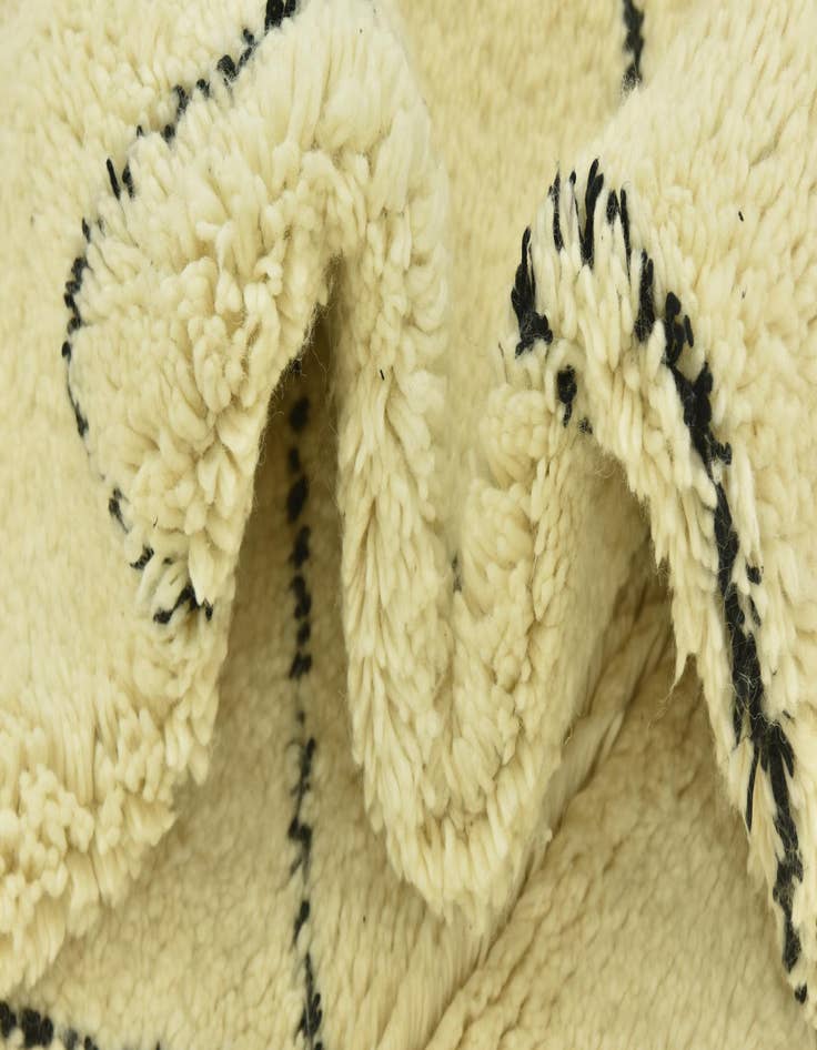 Detail image of 6' 9 x 10'  Hand Knotted Moroccan Wool Rug