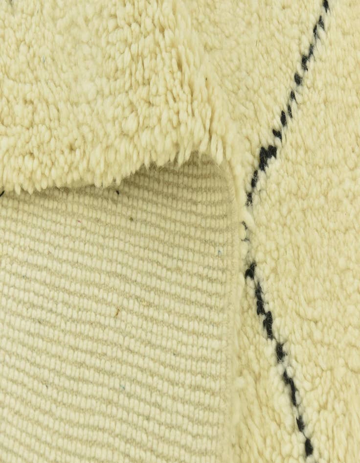 Detail image of 6' 9 x 10'  Hand Knotted Moroccan Wool Rug