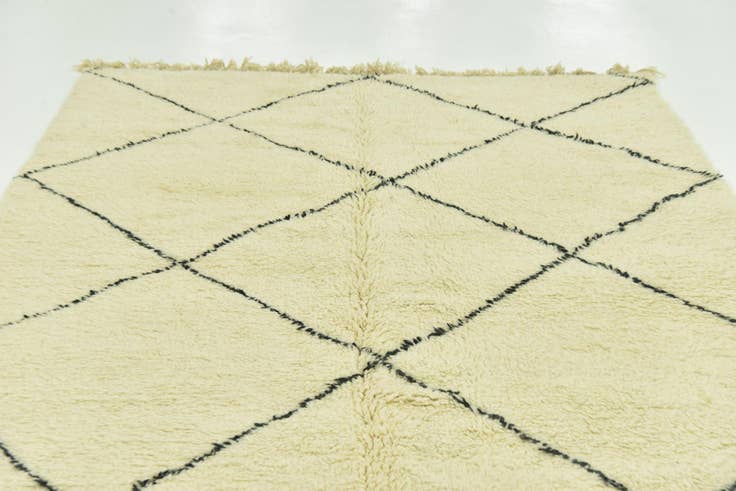 Detail image of 6' 9 x 9' 4 Hand Knotted Moroccan Wool Rug