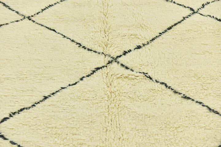 6' 9 x 9' 4 Hand Knotted Moroccan Wool Rug