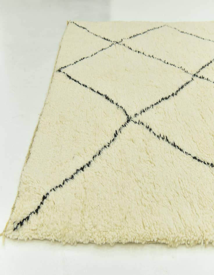 Detail image of 6' 8 x 10' 3 Hand Knotted Moroccan Wool Rug