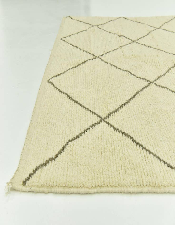 Detail image of 6' 5 x 9' 7  Hand Knotted Moroccan Wool Rug