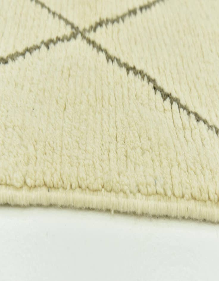 Detail image of 6' 5 x 9' 7  Hand Knotted Moroccan Wool Rug