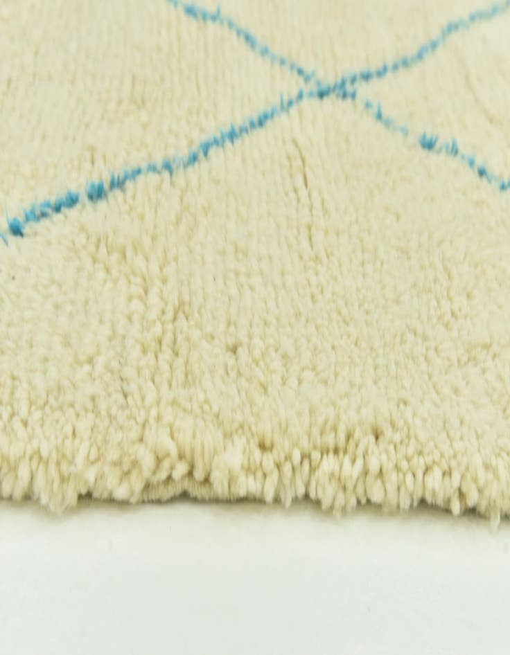 Detail image of 6' 5 x 9' 4  Hand Knotted Moroccan Wool Rug