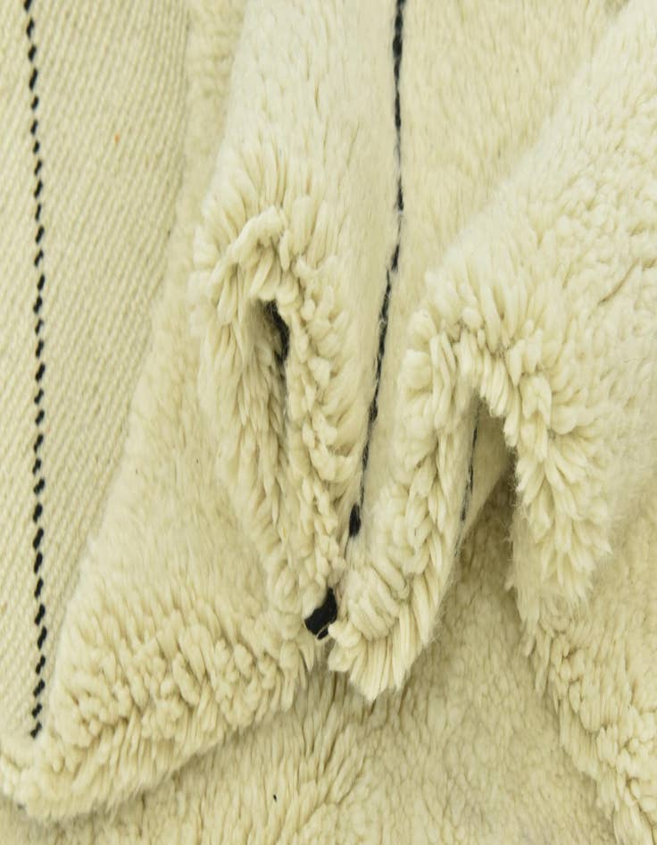 Detail image of 6' 6 x 9' 10  Hand Knotted Moroccan Wool Rug