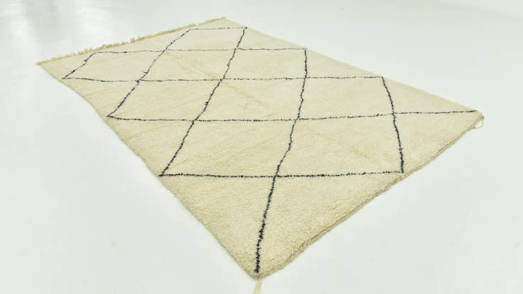 Detail image of 6' 6 x 9' 10 Hand Knotted Moroccan Wool Rug