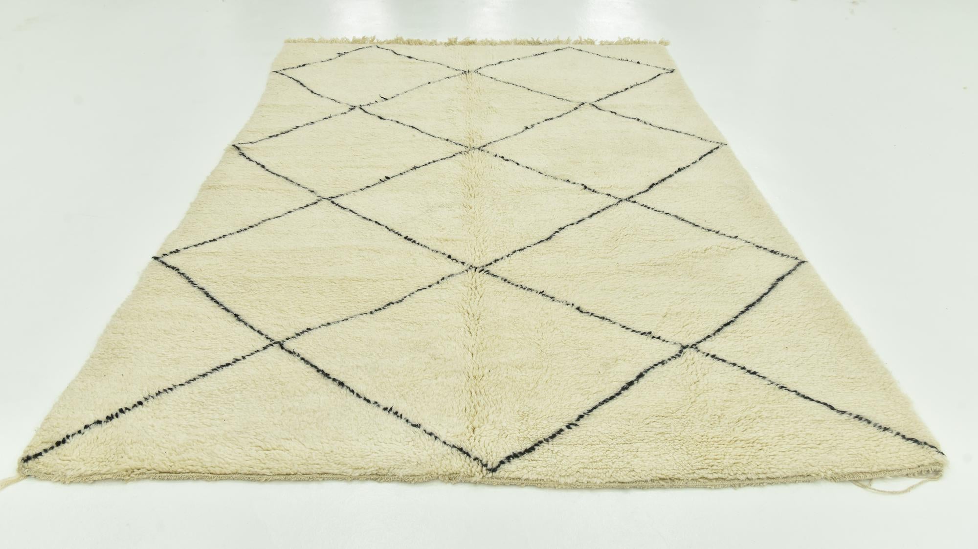 6' 6 x 9' 10 Hand Knotted Moroccan Wool Rug