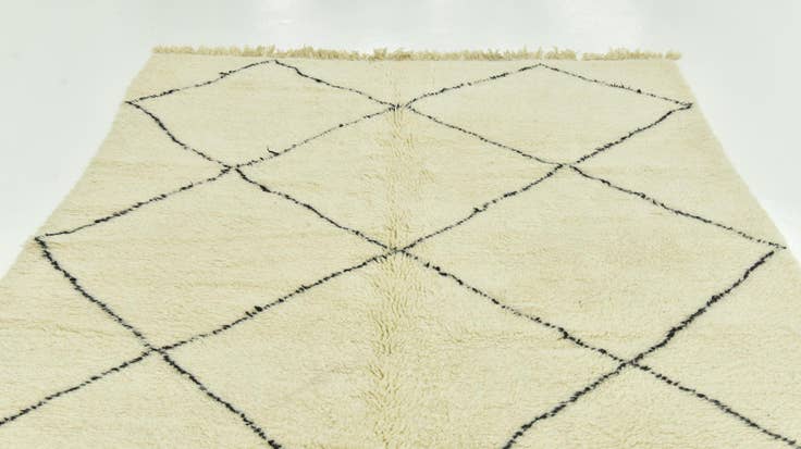Detail image of 6' 6 x 9' 10 Hand Knotted Moroccan Wool Rug