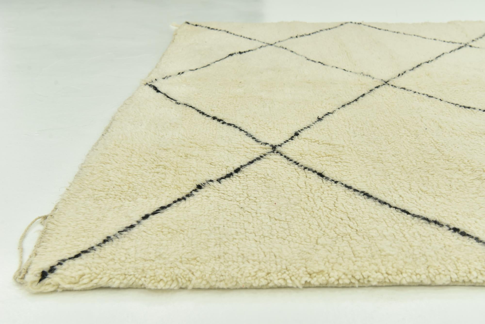 6' 6 x 9' 10 Hand Knotted Moroccan Wool Rug