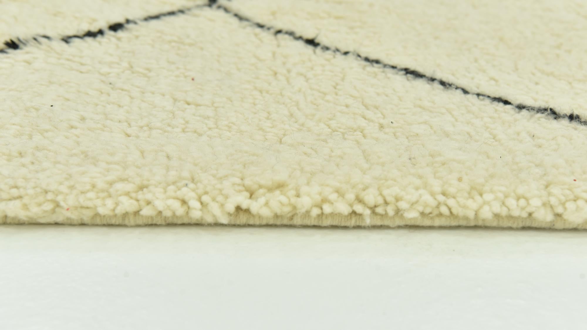 6' 6 x 9' 10 Hand Knotted Moroccan Wool Rug