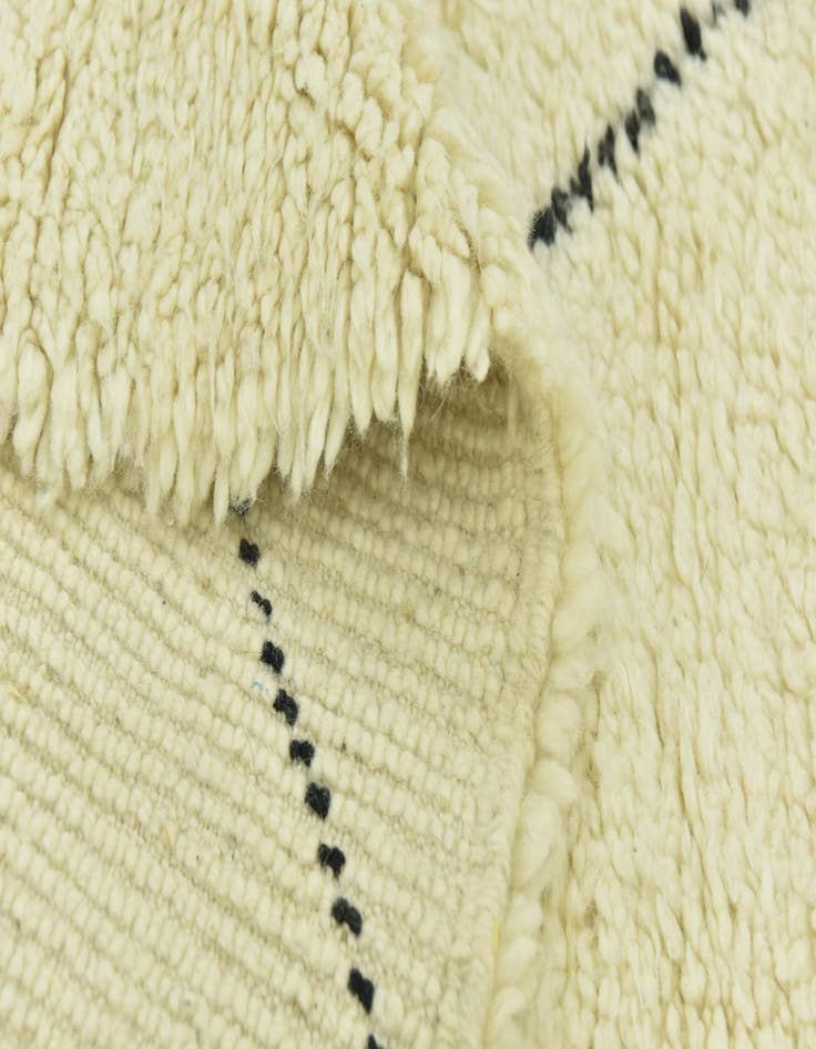 Detail image of 6' 6 x 9' 2  Hand Knotted Moroccan Wool Rug