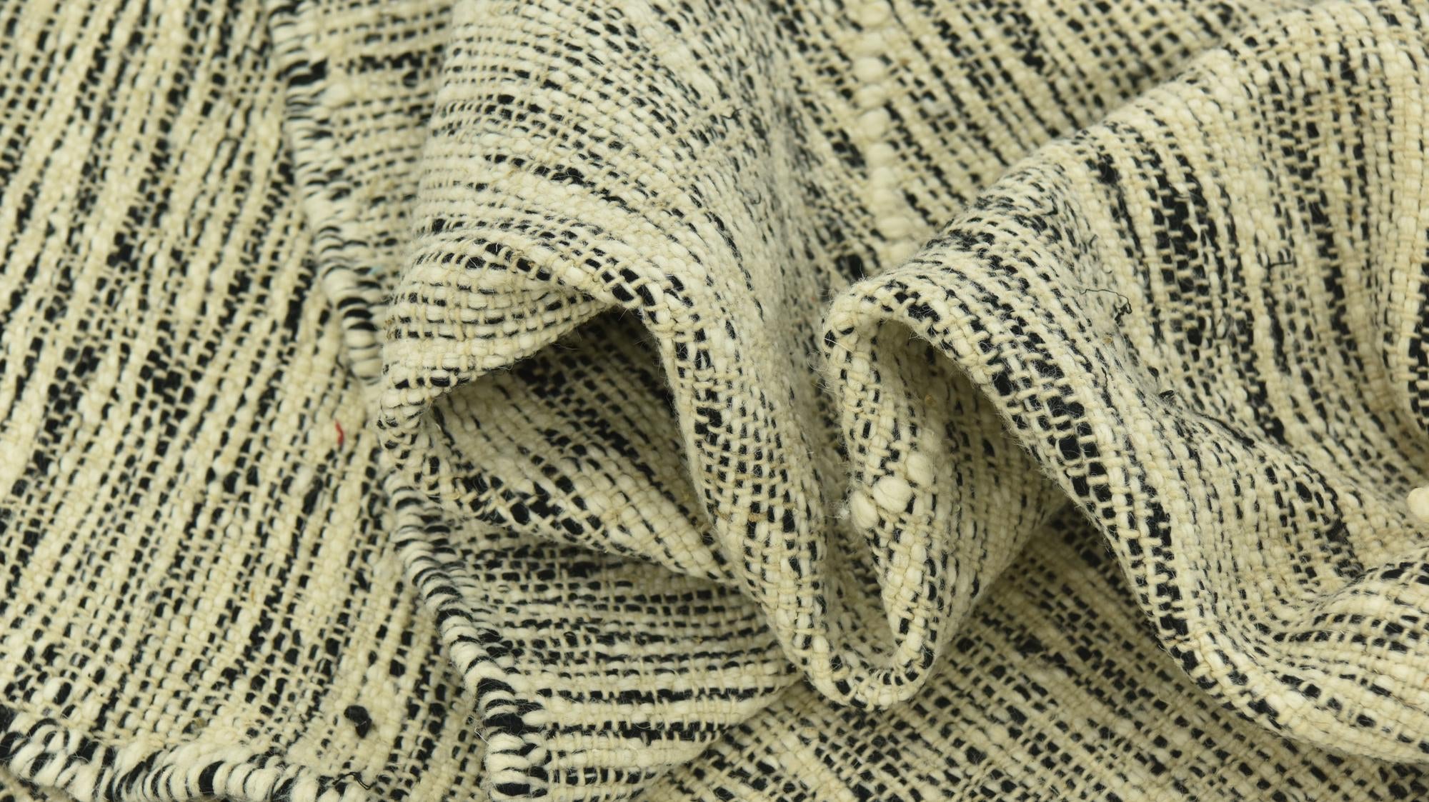 6' 8 x 12' 8 Hand Knotted Moroccan Wool Rug