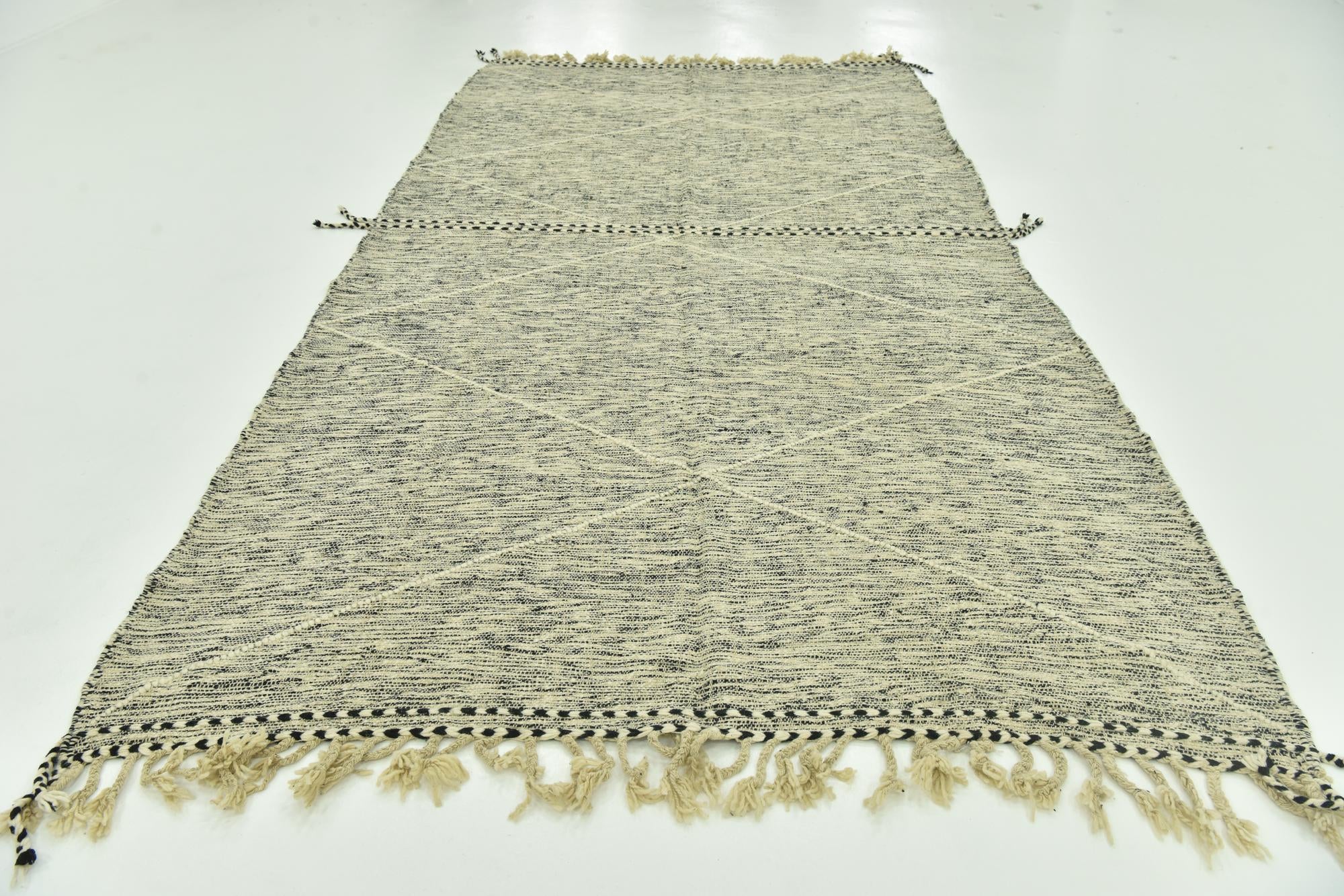 6' 8 x 12' 8 Hand Knotted Moroccan Wool Rug