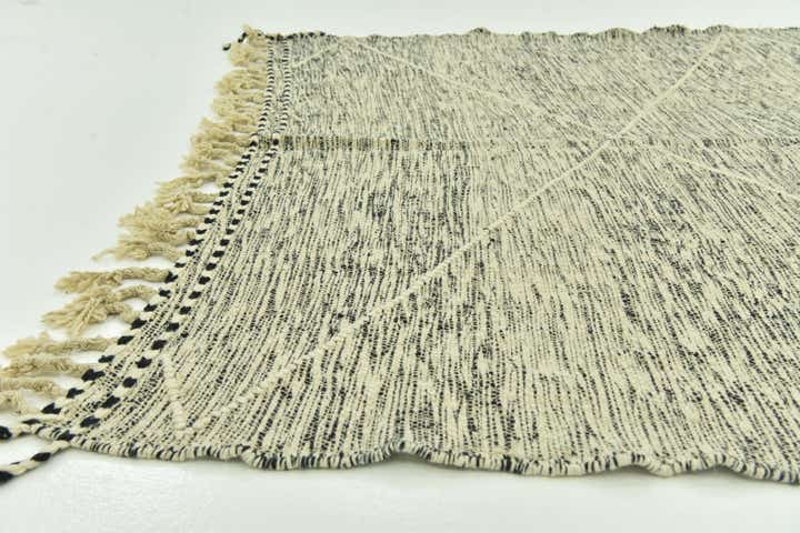 6' 8 x 12' 8 Hand Knotted Moroccan Wool Rug