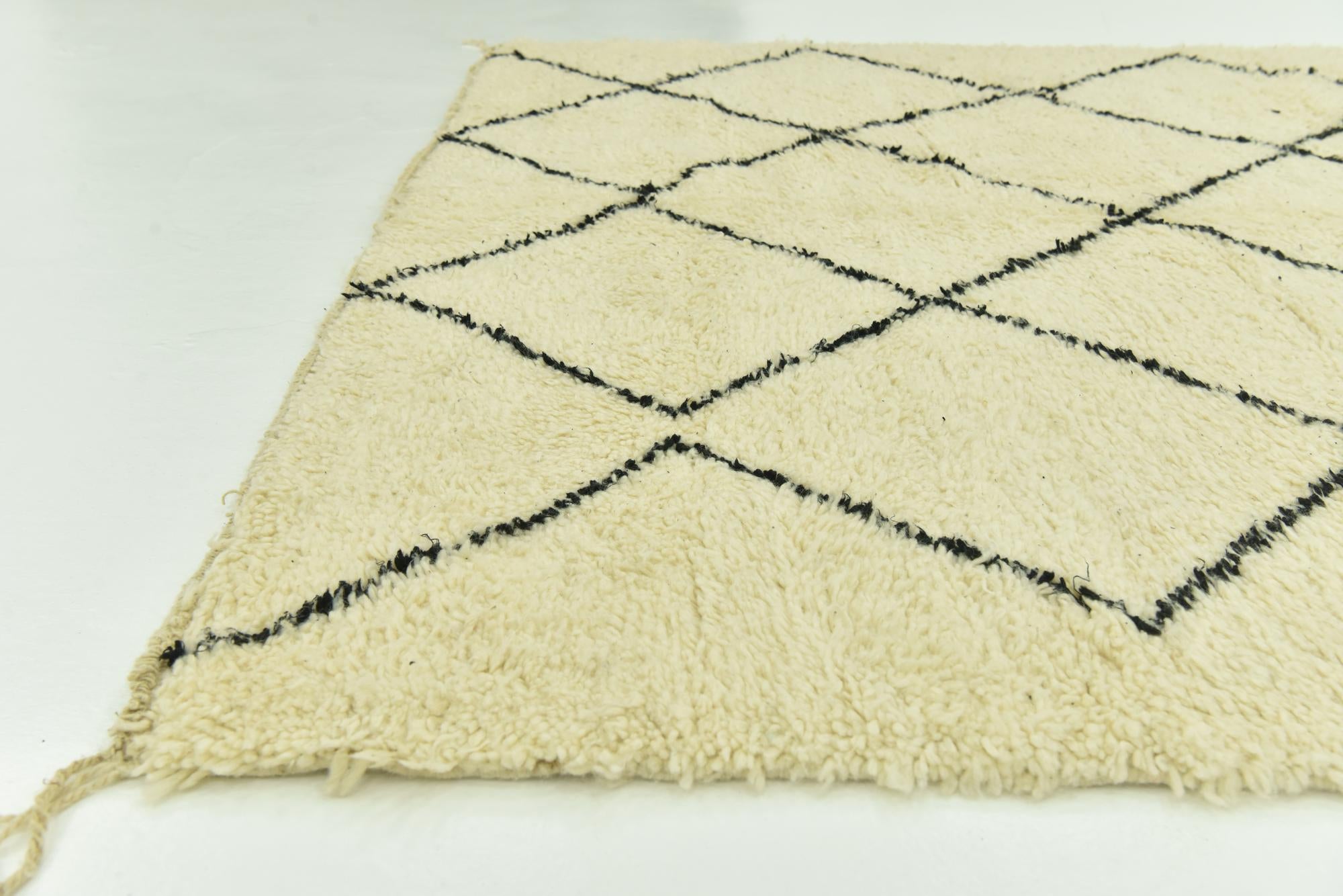 6' 8 x 9' 2 Hand Knotted Moroccan Wool Rug