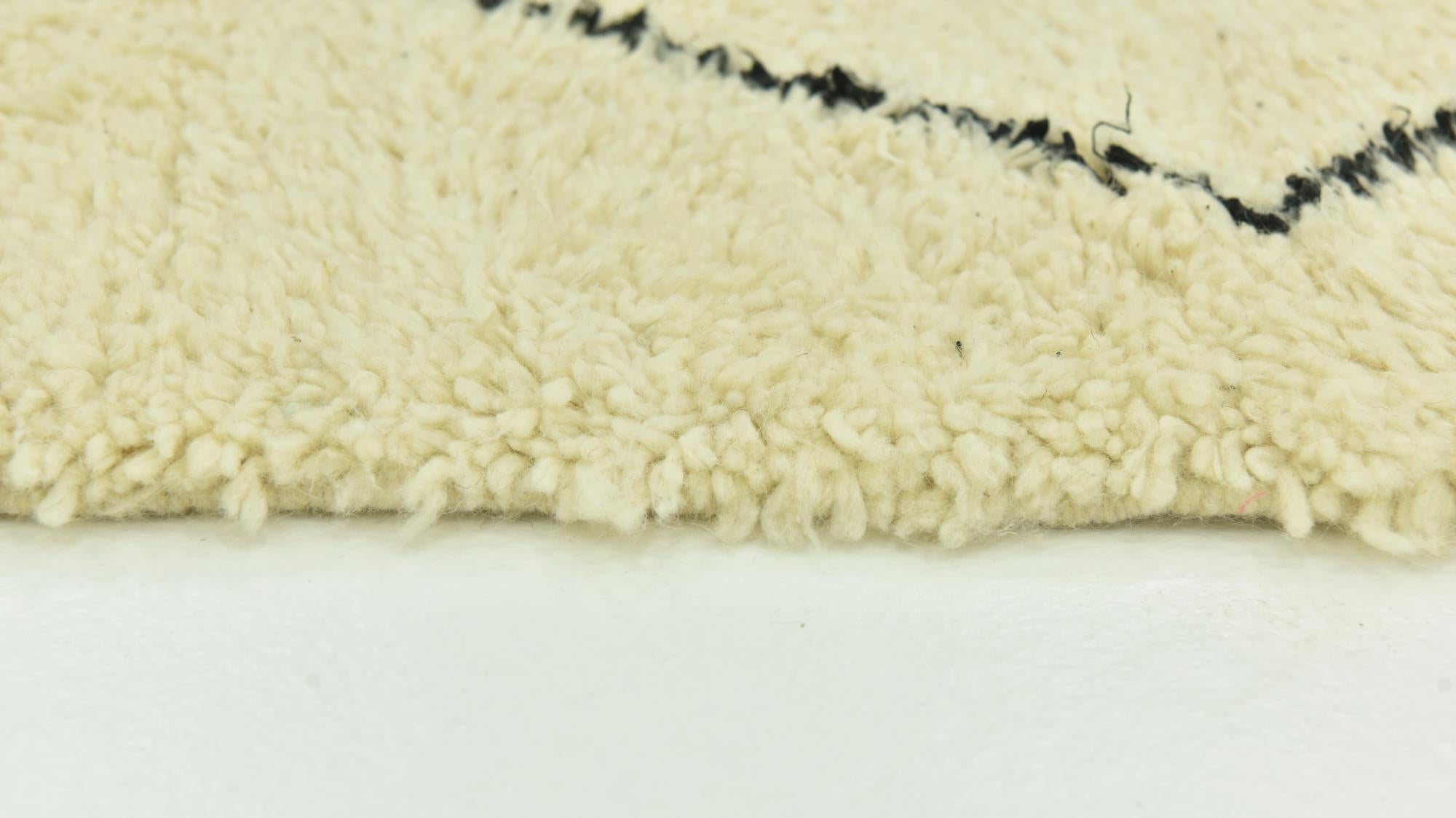 6' 8 x 9' 2 Hand Knotted Moroccan Wool Rug