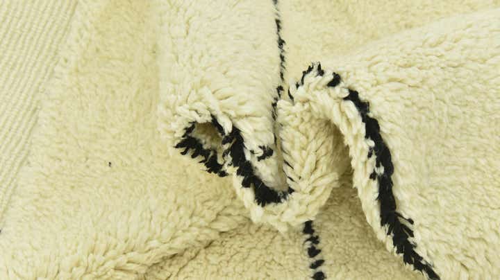 6' 7 x 8' Hand Knotted Moroccan Wool Rug