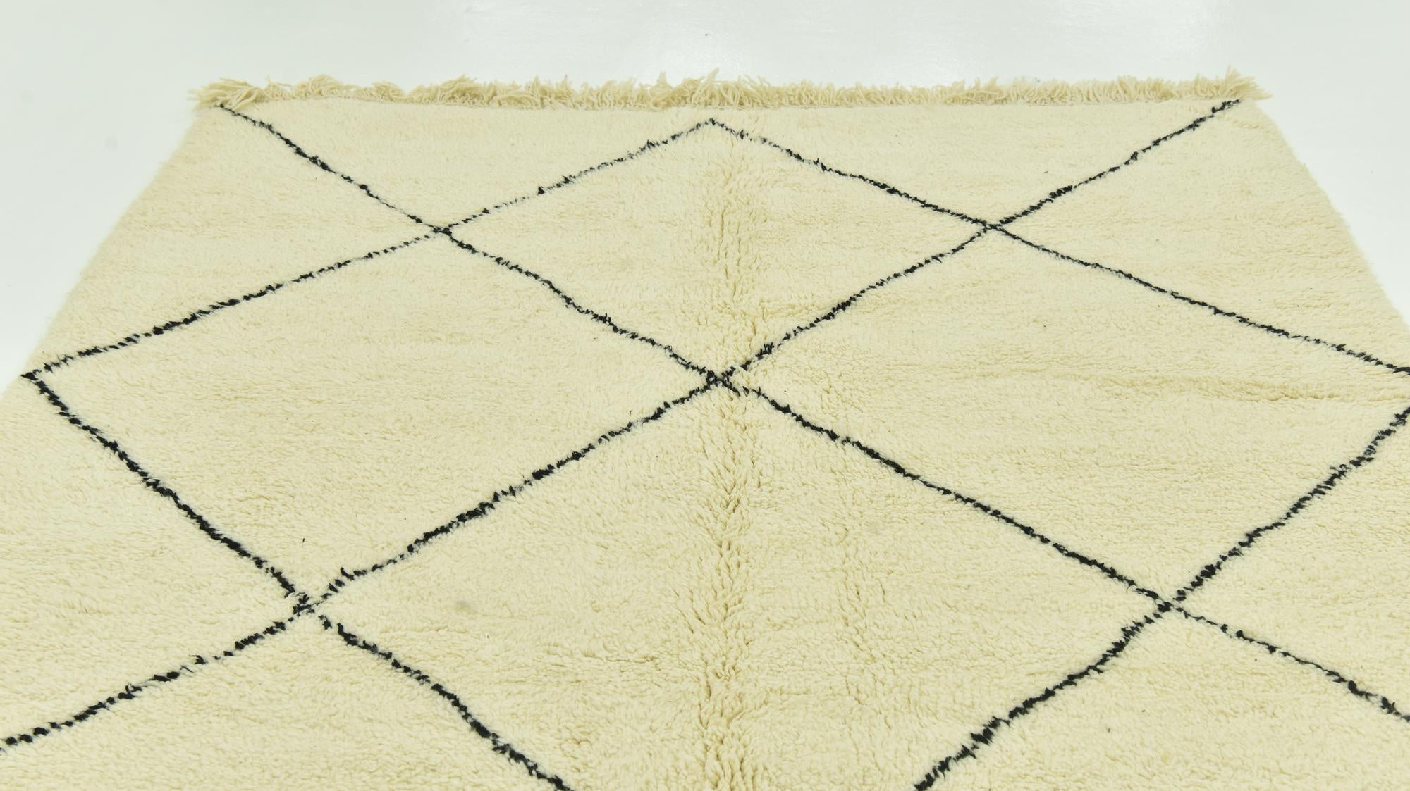 6' 7 x 8' Hand Knotted Moroccan Wool Rug