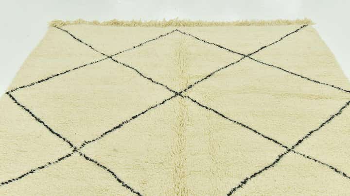 6' 7 x 8' Hand Knotted Moroccan Wool Rug