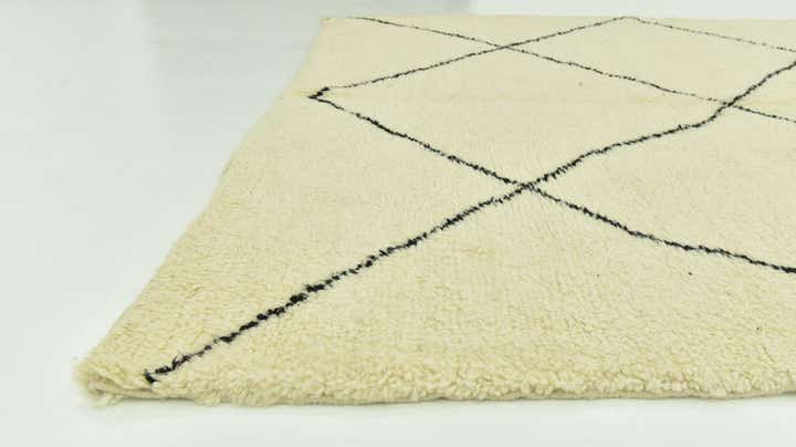 6' 7 x 8' Hand Knotted Moroccan Wool Rug