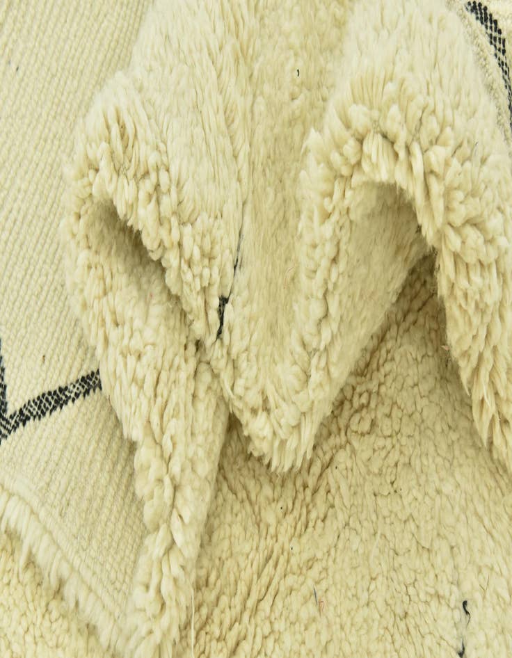 Detail image of 7' x 9' 7  Hand Knotted Moroccan Wool Rug