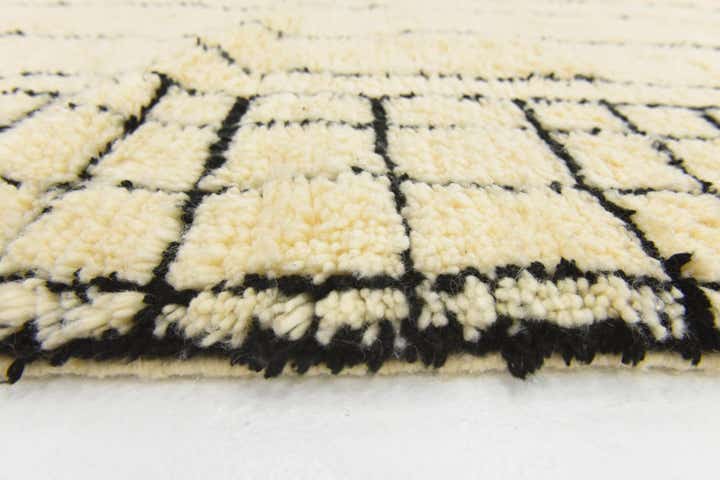 6' 9 x 10' 5 Hand Knotted Moroccan Wool Rug