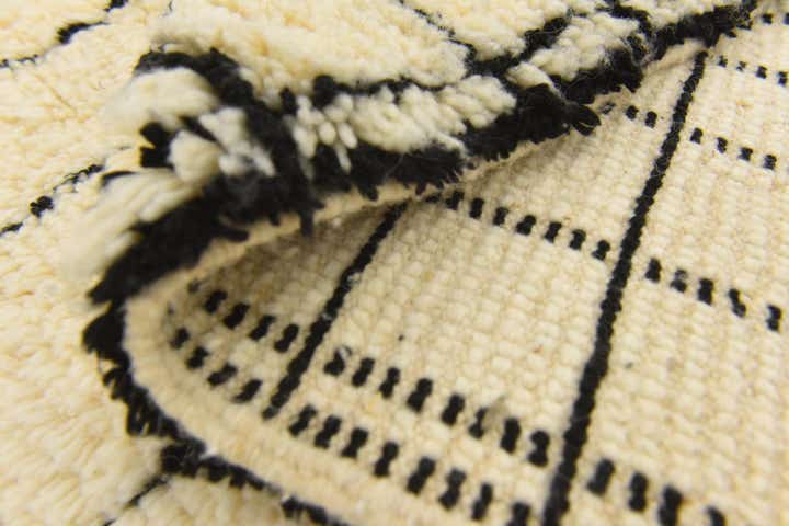 6' 9 x 10' 5 Hand Knotted Moroccan Wool Rug