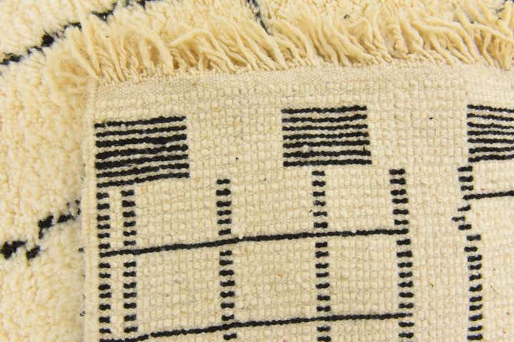 6' 9 x 10' 5 Hand Knotted Moroccan Wool Rug