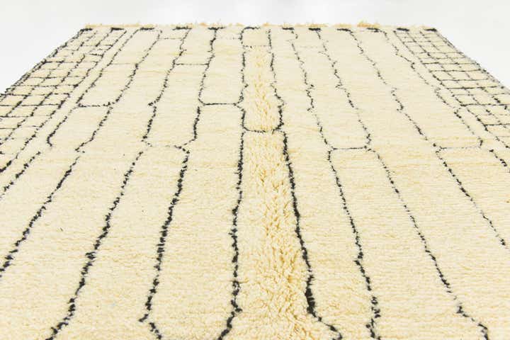 6' 9 x 10' 5 Hand Knotted Moroccan Wool Rug