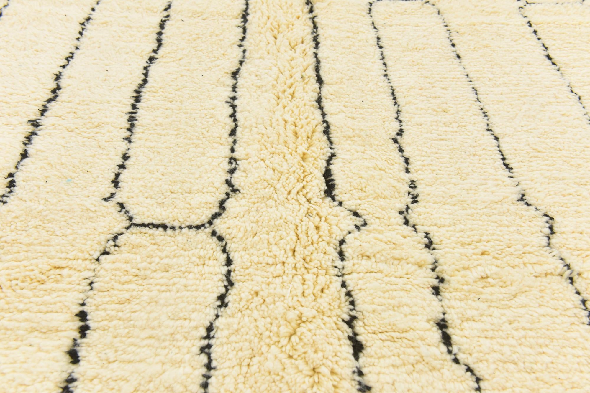 6' 9 x 10' 5 Hand Knotted Moroccan Wool Rug