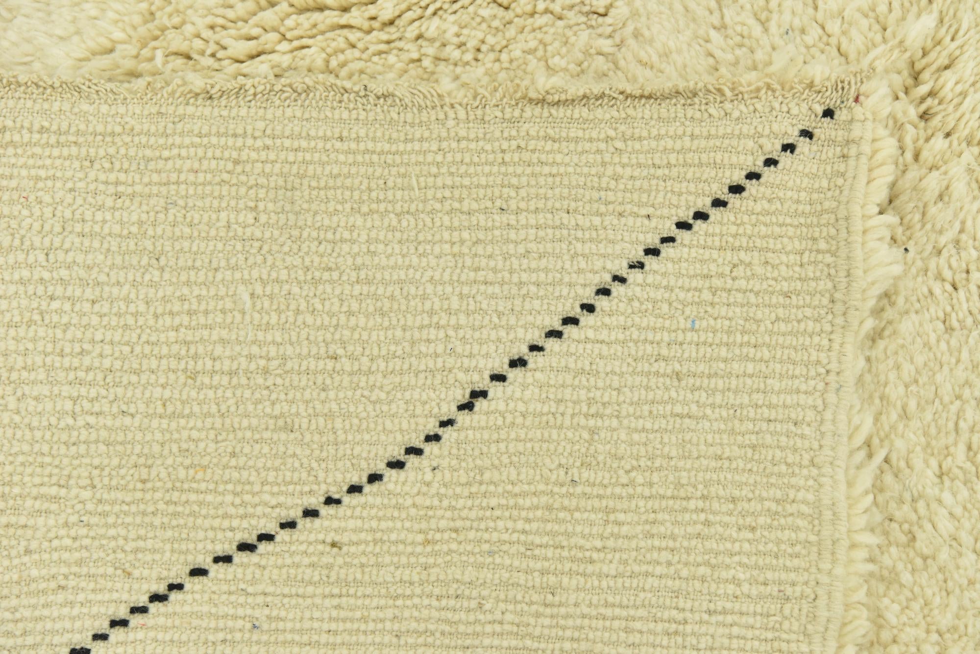 7' 1 x 9' 6 Hand Knotted Moroccan Wool Rug