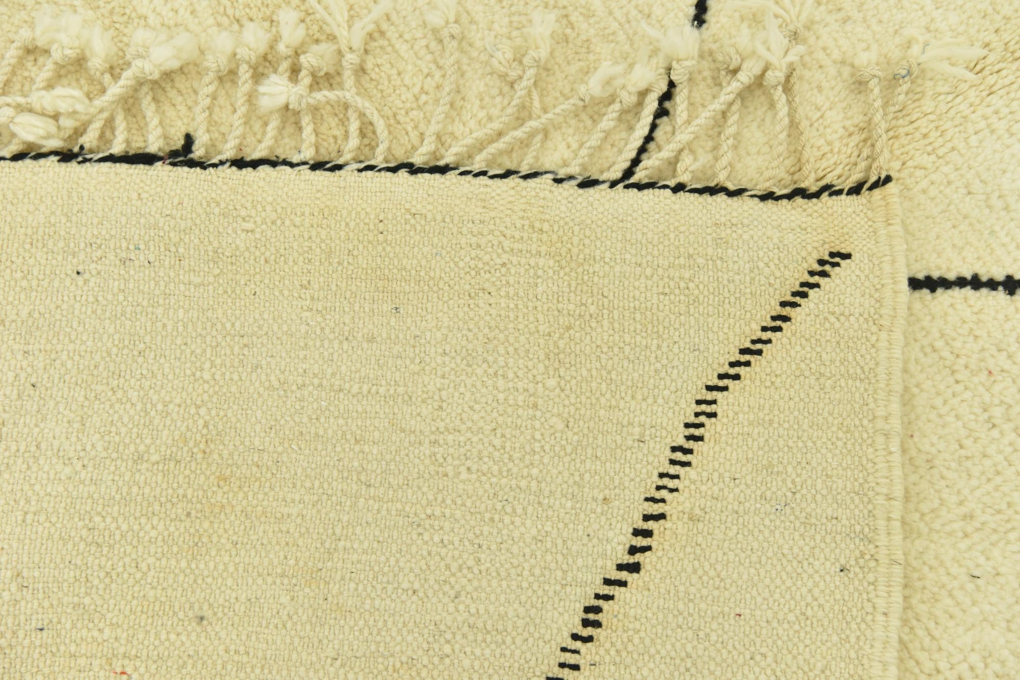 5' 3 x 7' 9 Hand Knotted Moroccan Wool Rug