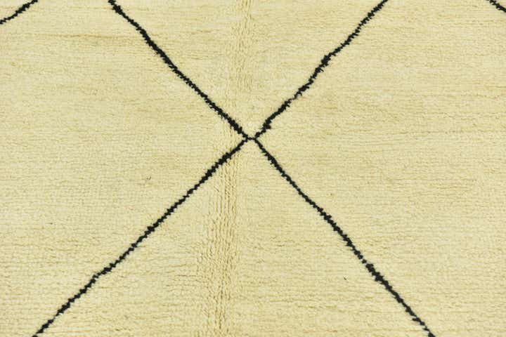 5' 3 x 7' 9 Hand Knotted Moroccan Wool Rug