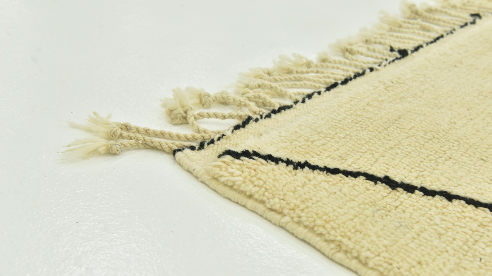 5' 3 x 7' 9 Hand Knotted Moroccan Wool Rug