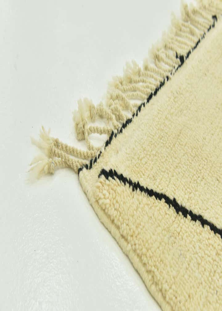 5' 3 x 7' 9 Hand Knotted Moroccan Wool Rug