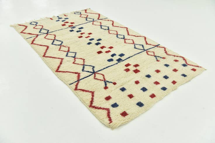 Detail image of 5' 1 x 8' 5 Hand Knotted Moroccan Wool Rug