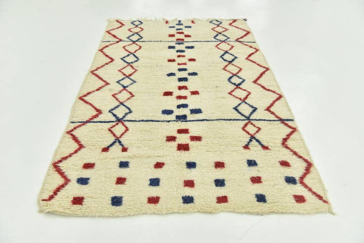 Detail image of 5' 1 x 8' 5 Hand Knotted Moroccan Wool Rug