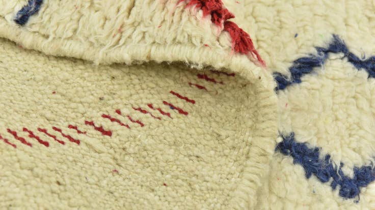 Detail image of 5' 1 x 8' 5 Hand Knotted Moroccan Wool Rug