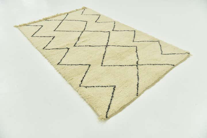 5' 1 x 7' 7 Hand Knotted Moroccan Wool Rug