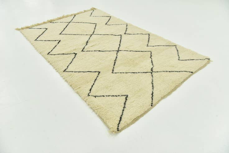 Detail image of 5' 1 x 7' 7 Hand Knotted Moroccan Wool Rug