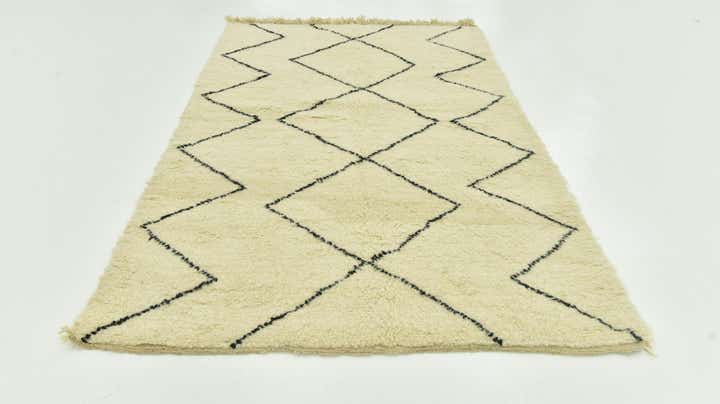 5' 1 x 7' 7 Hand Knotted Moroccan Wool Rug