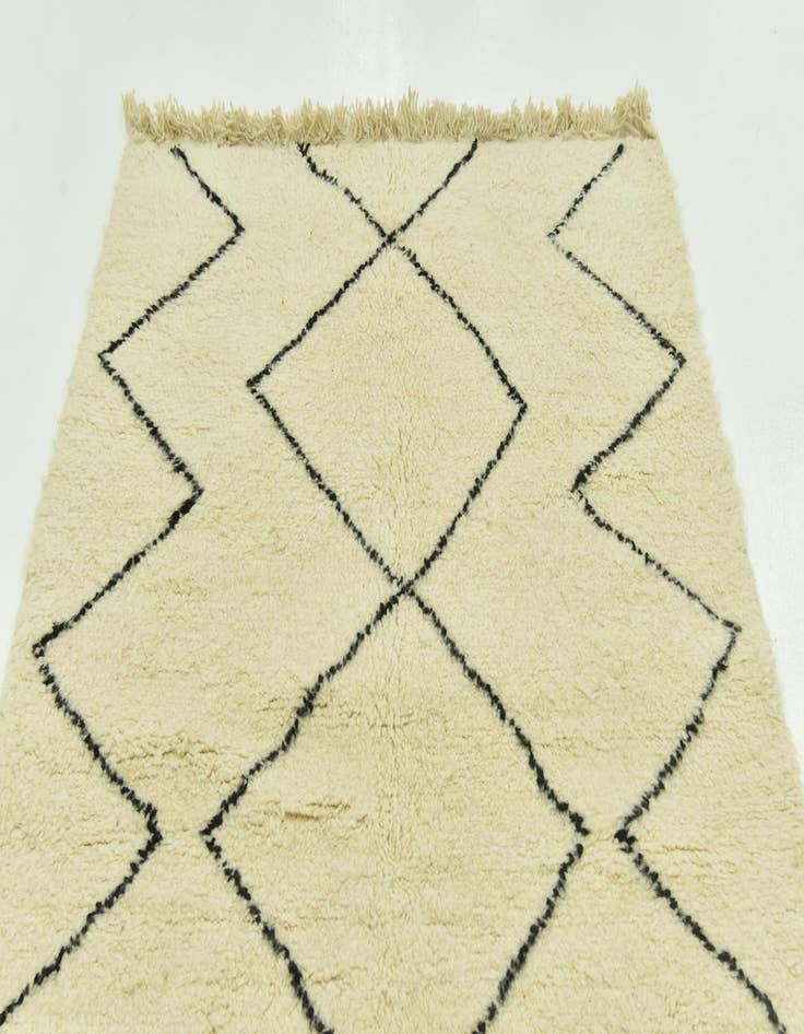 Detail image of 5' 1 x 7' 7  Hand Knotted Moroccan Wool Rug