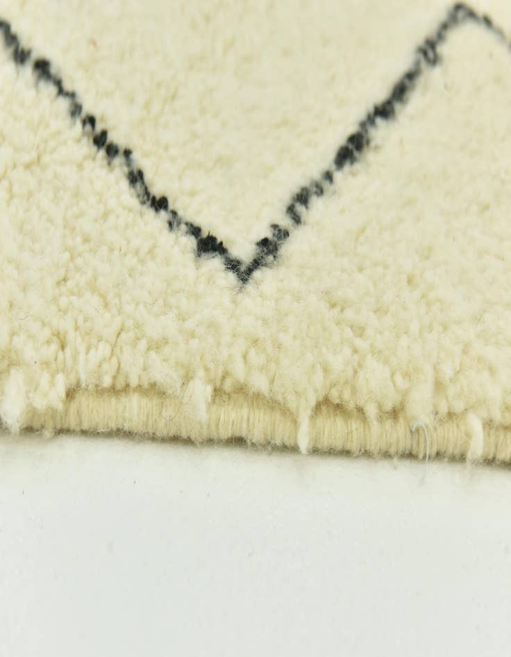 Detail image of 5' 1 x 7' 7  Hand Knotted Moroccan Wool Rug