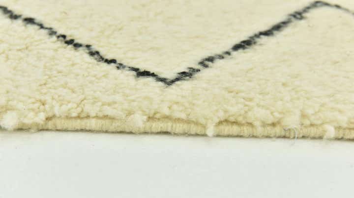 5' 1 x 7' 7 Hand Knotted Moroccan Wool Rug