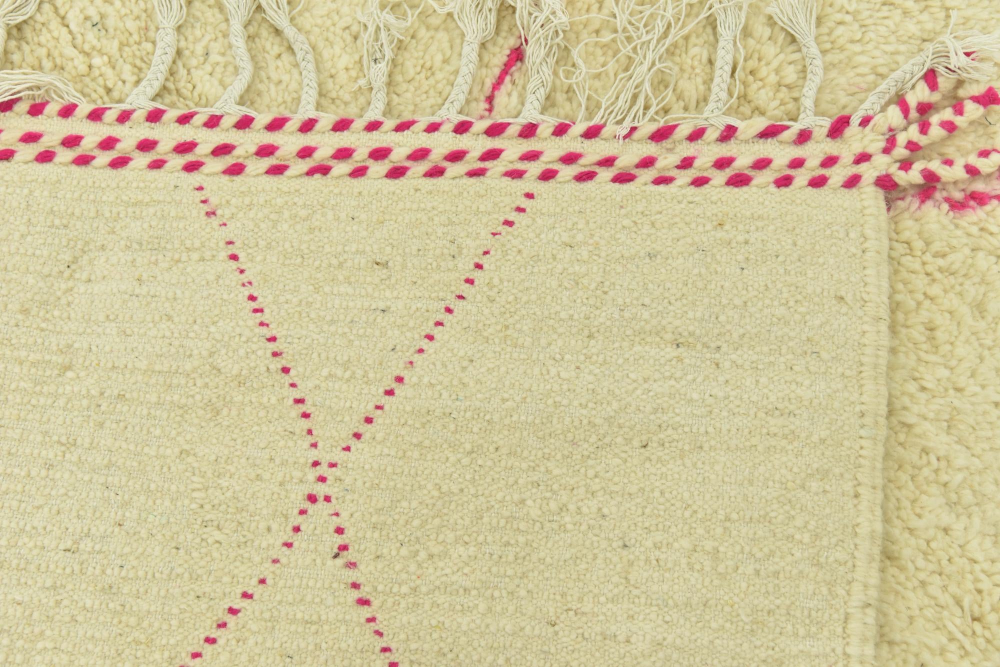 4' 10 x 8' Hand Knotted Moroccan Wool Rug