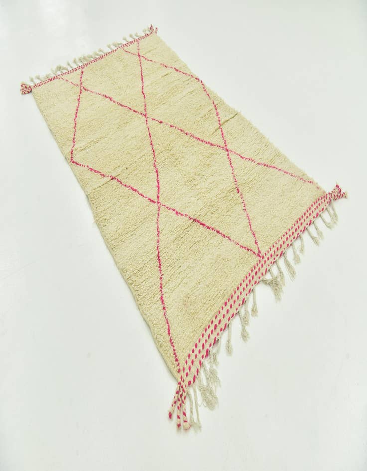 Detail image of 4' 10 x 8' Hand Knotted Moroccan Wool Rug