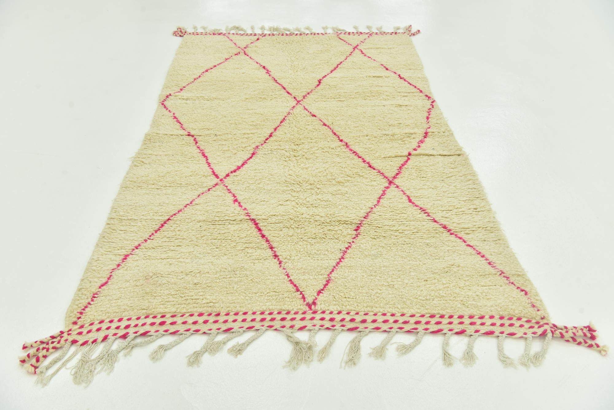 4' 10 x 8' Hand Knotted Moroccan Wool Rug