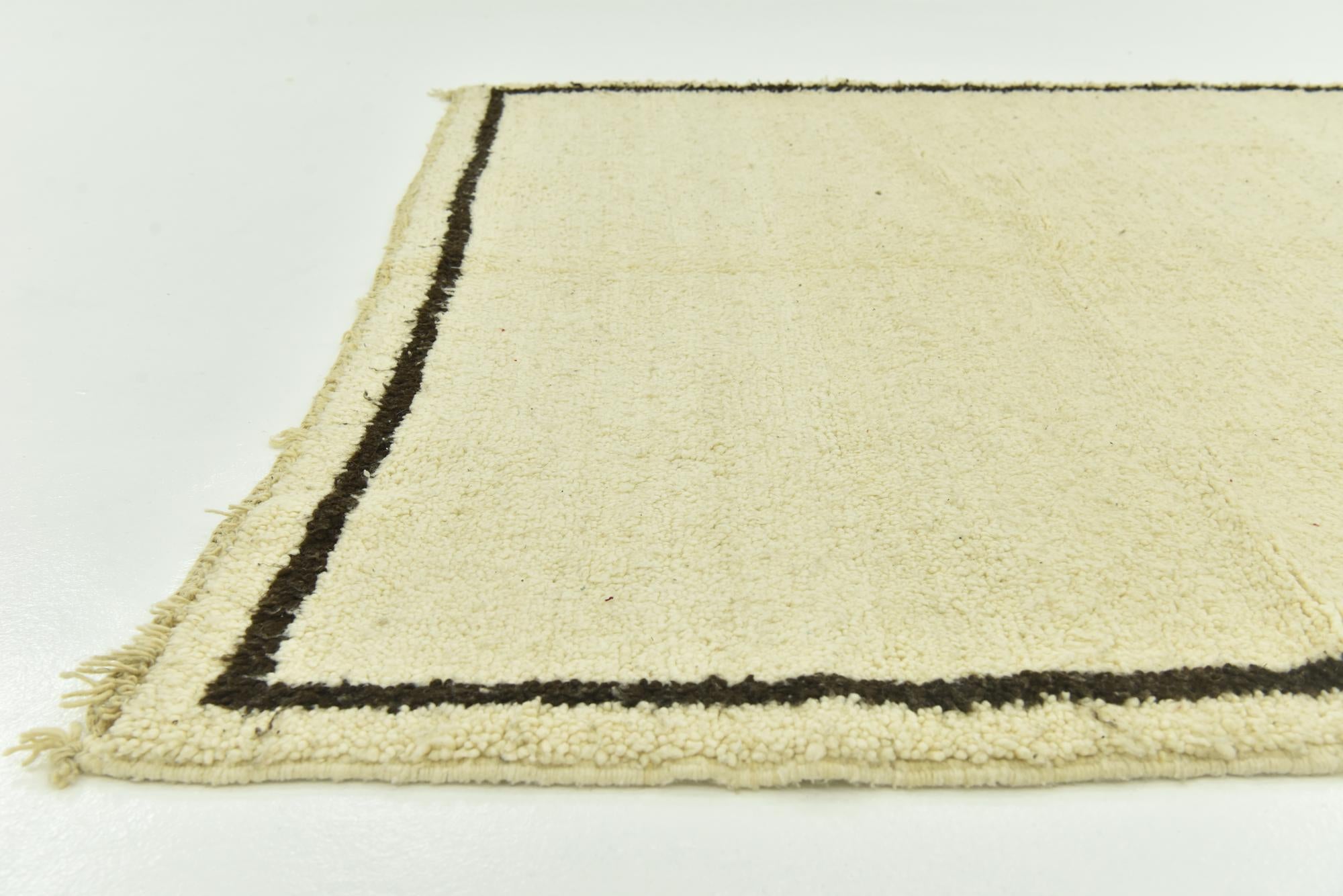 5' 5 x 8' 4 Hand Knotted Moroccan Wool Rug