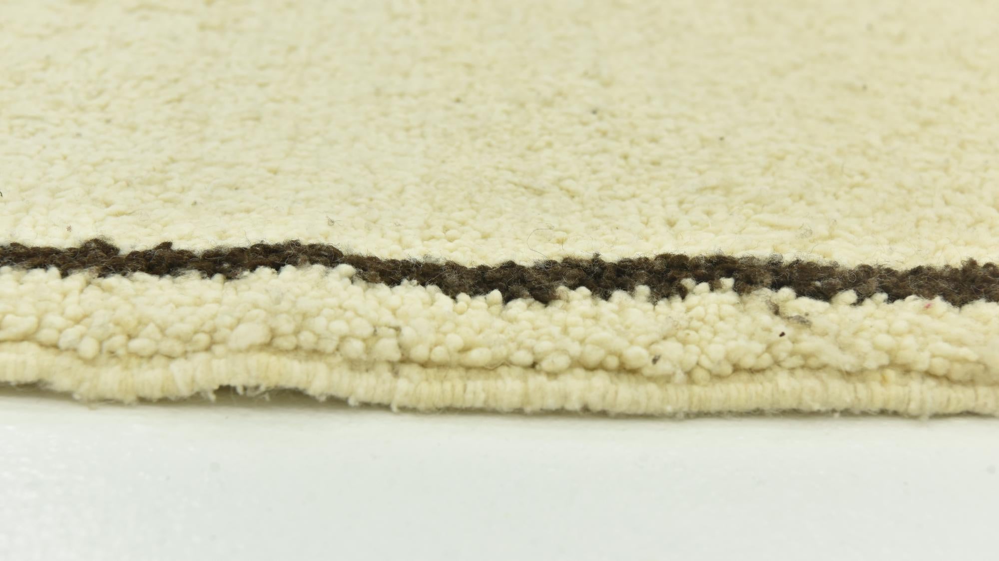 5' 5 x 8' 4 Hand Knotted Moroccan Wool Rug